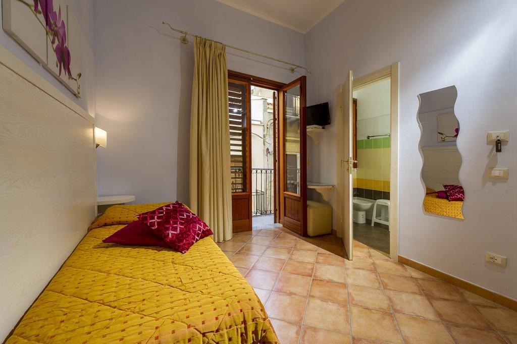 Badia Rooms & Breakfast Castellammare del Golfo Cameră foto